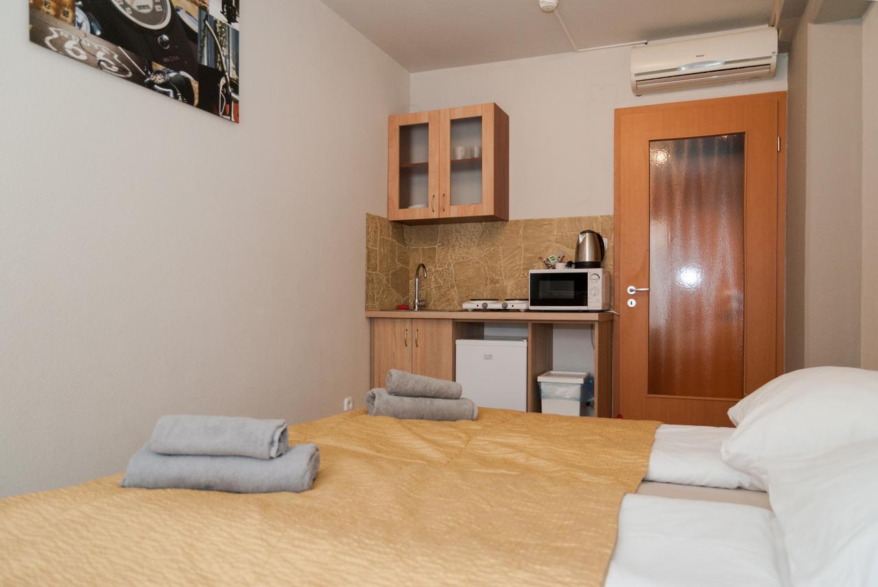 Anva House Hotel Будапеща Екстериор снимка