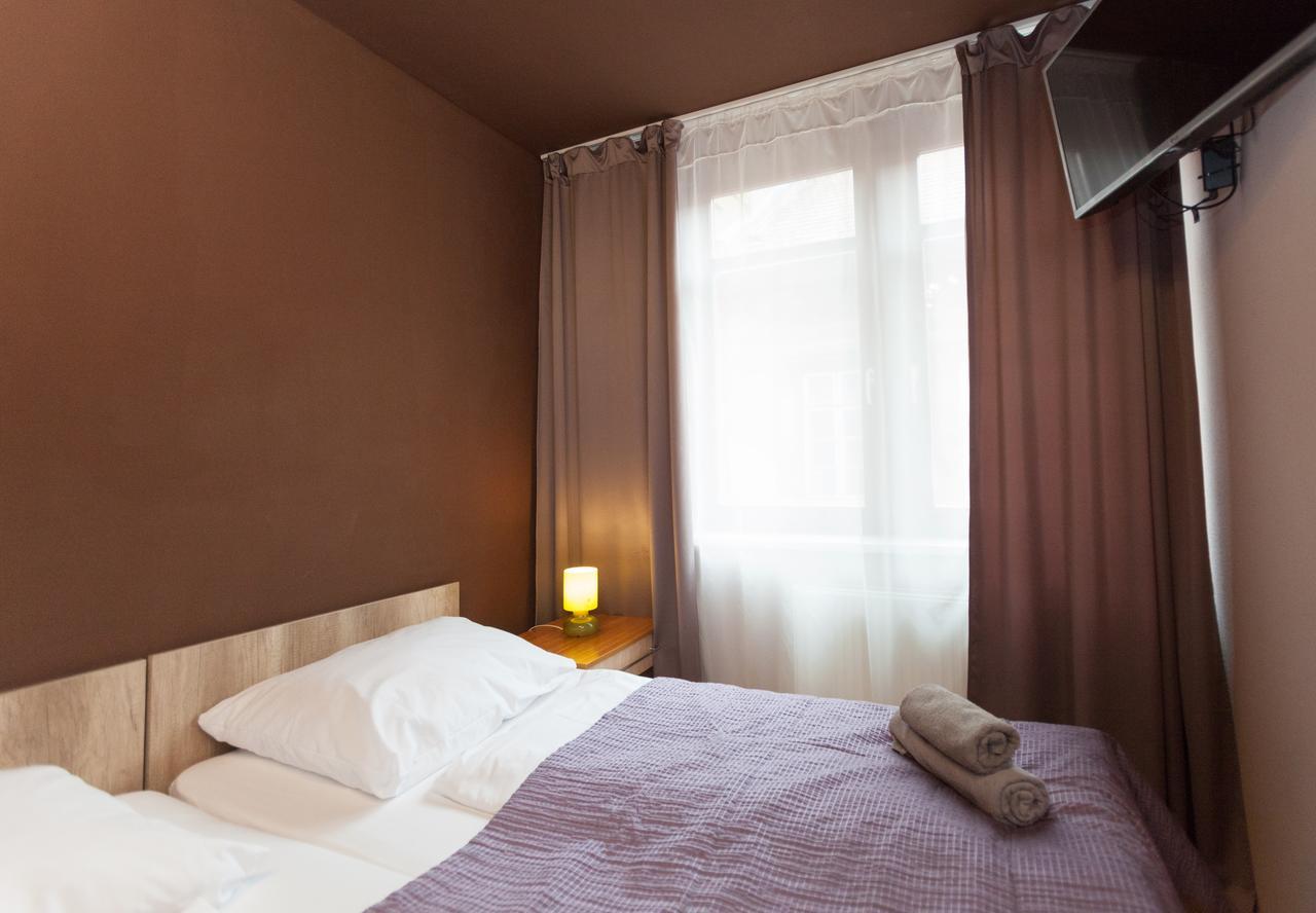 Anva House Hotel Будапеща Екстериор снимка